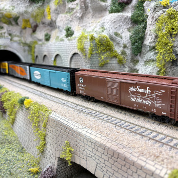 4 wagons marchandises "Boxcar", USA, Tin Plate, Ep. III - MARKLIN 45712 - HO 1/87