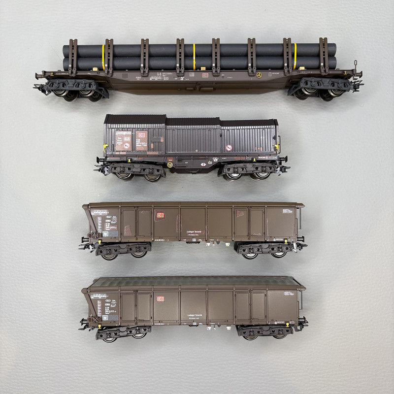 4 wagons marchandises différents avec chargements, DB - MARKLIN 46915