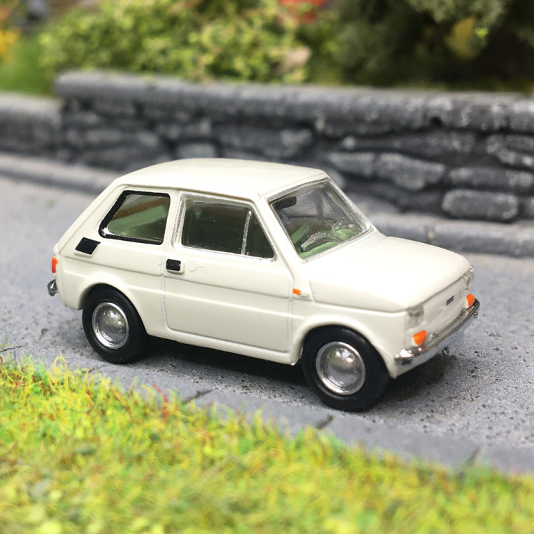 Fiat 126, blanche, 1972 - BREKINA 22369 - HO 1/87