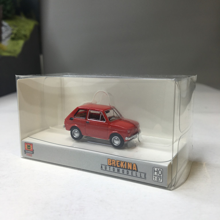 Fiat 126, rouge, 1972 - BREKINA 22351 - HO 1/87