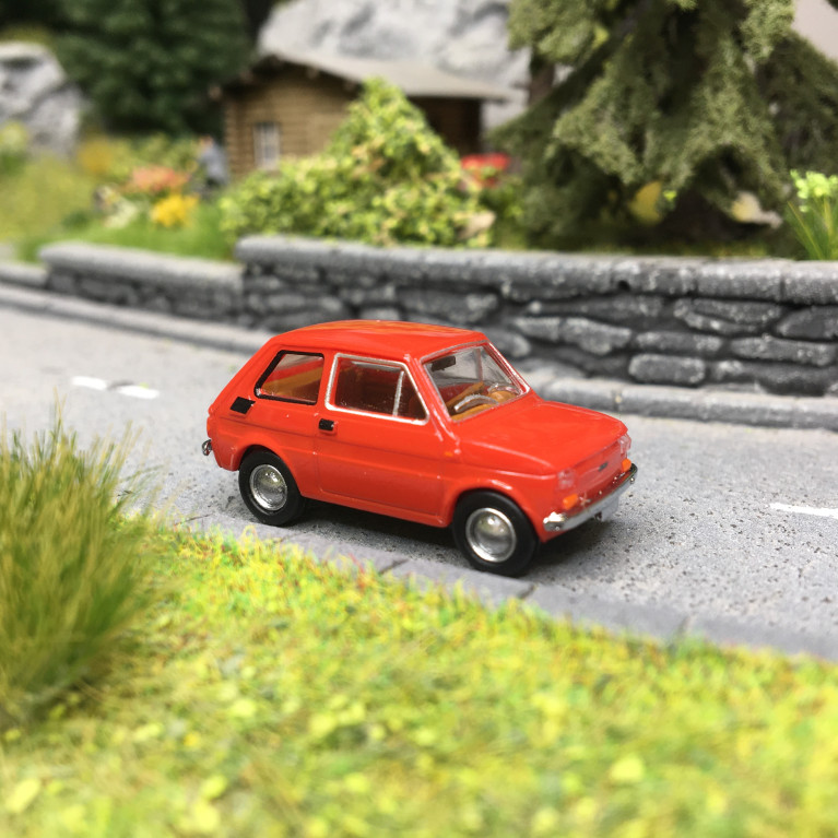 Fiat 126, rouge, 1972 - BREKINA 22351 - HO 1/87
