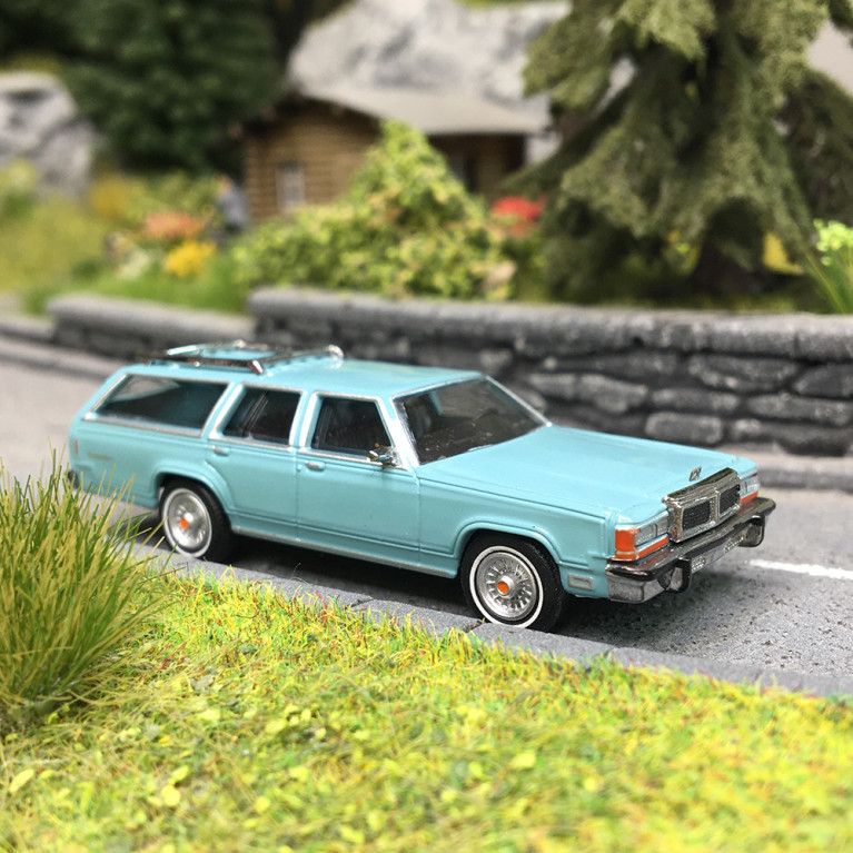 Ford LTD Country Squire, bleu clair, 1979 - BREKINA 19631 - HO 1/87