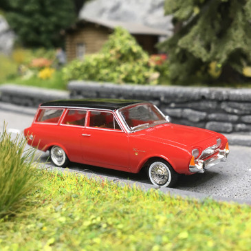 Ford Taunus P3 Turnier, rouge / noir, 1964 - BREKINA 19478 - HO 1/87