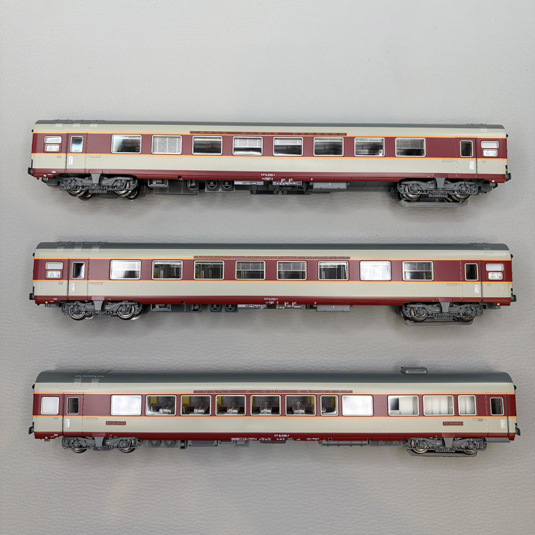 Voitures grand confort SNCF "Etendard" - LSMODELS 40085AC - HO 1/87