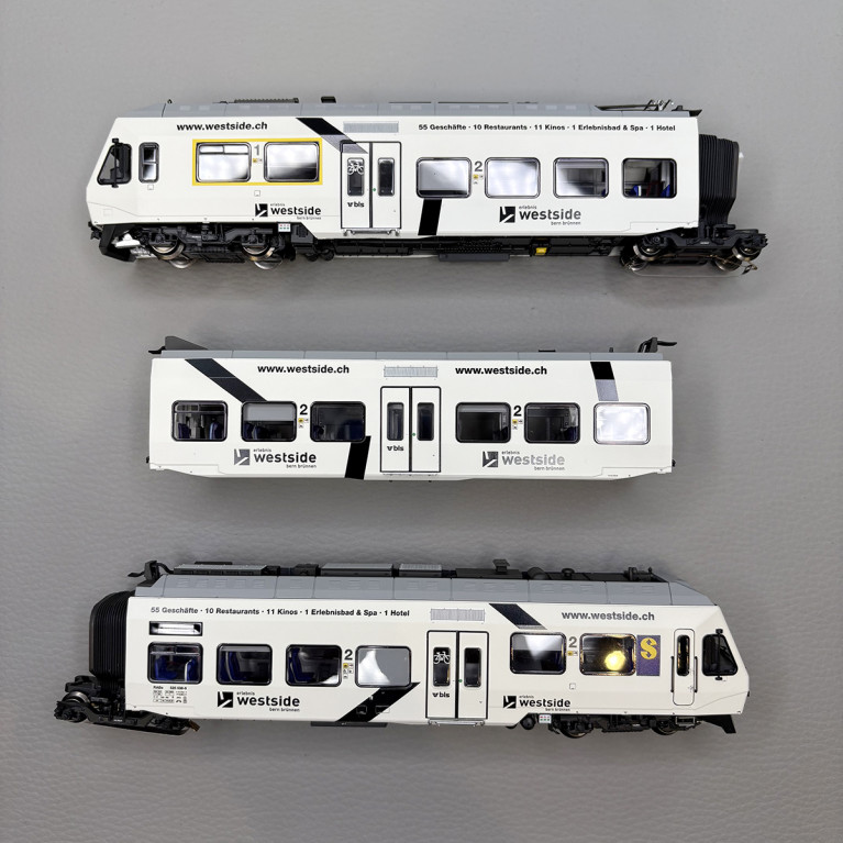 Automotrice RaBe 525 038-6 NINA "Westside", 3 éléments, BLS - LSMODELS 17203AC