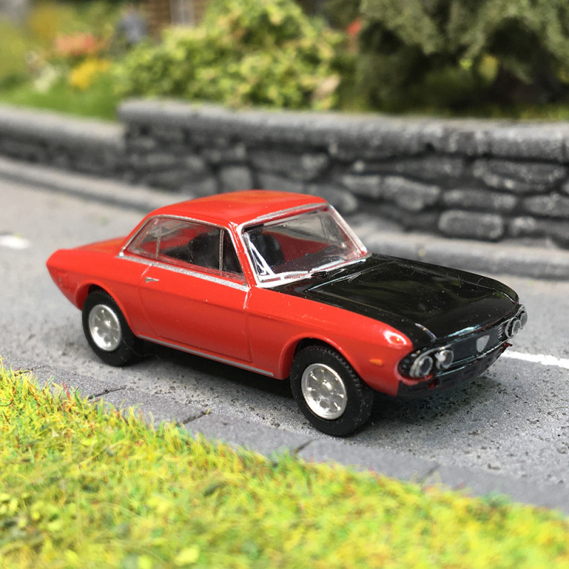 Lancia Fulvia coupé HF, rouge / noir, 1970 - BREKINA 29630 - HO 1/87