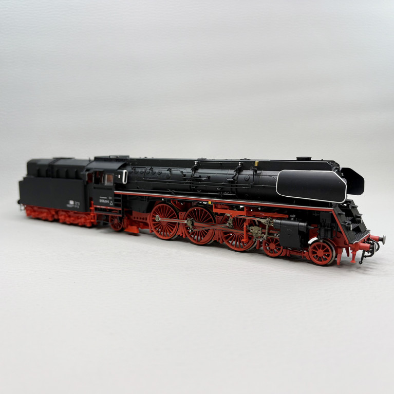 Locomotive à vapeur BR 01 0529-6, DR - ROCO 7110017