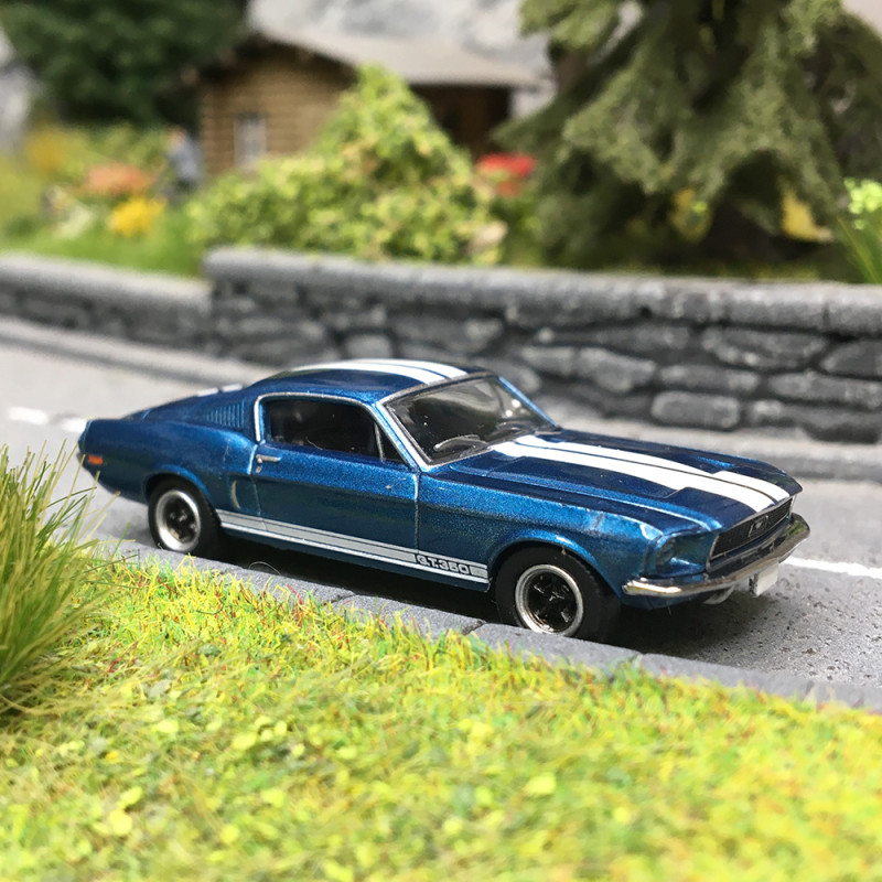 Ford Mustang Fastback Shelby GT 350, bleu métallisé / blanc, 1968 - BREKINA 19608 - HO 1/87