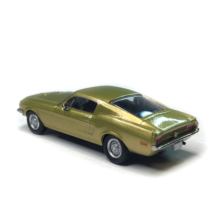 Ford Mustang Fastback, or métallisé, 1968 - BREKINA 19609 - HO 1/87