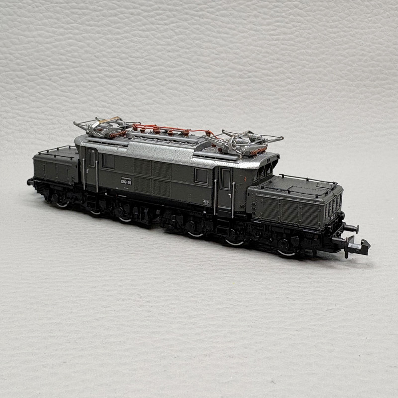Locomotive électrique lourde E 93 05, DRB - MINITRIX 16932