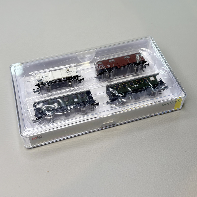 Train de voyageur + wagons marchandises, DB - MINITRIX 15002
