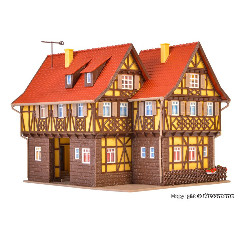 Fleuriste avec intérieur et éclairage, kit fonctionnel - VOLLMER 43692 - HO-1/87 pour modélisme ferroviaire