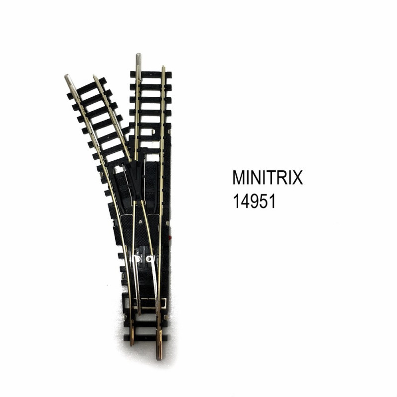 Aiguillage droit gauche R1ou  R2 de 30 ou 6 degrés -N-1/160-MINITRIX 14951