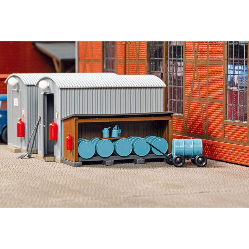 Hangar en tôle ondulée pour le stockage de pétrole - Auhagen 11478 - HO 1/87  modélisme, dioramas