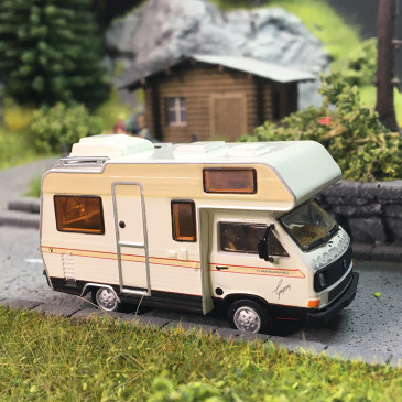 Volkswagen T3 Gipsy camping car, blanc/noir, 1983 - BREKINA 33977 - HO 1/87