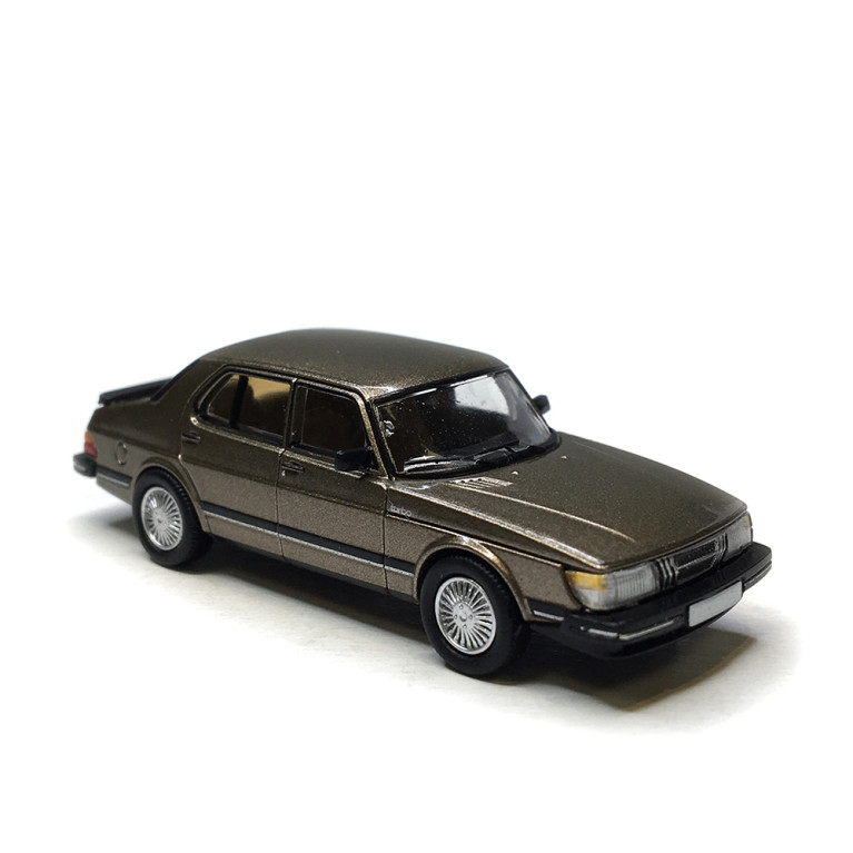 Saab 900 turbo berline, brun métallisé, 1981 - PCX870758 - HO 1/87