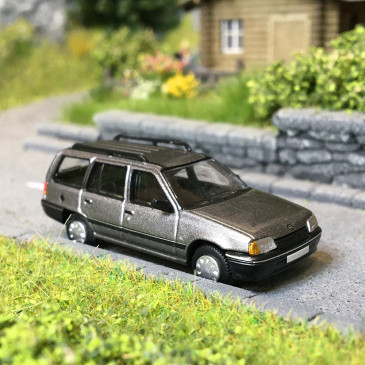 Opel Kadett E Caravan, gris, 1989 - PCX870498 - HO 1/87
