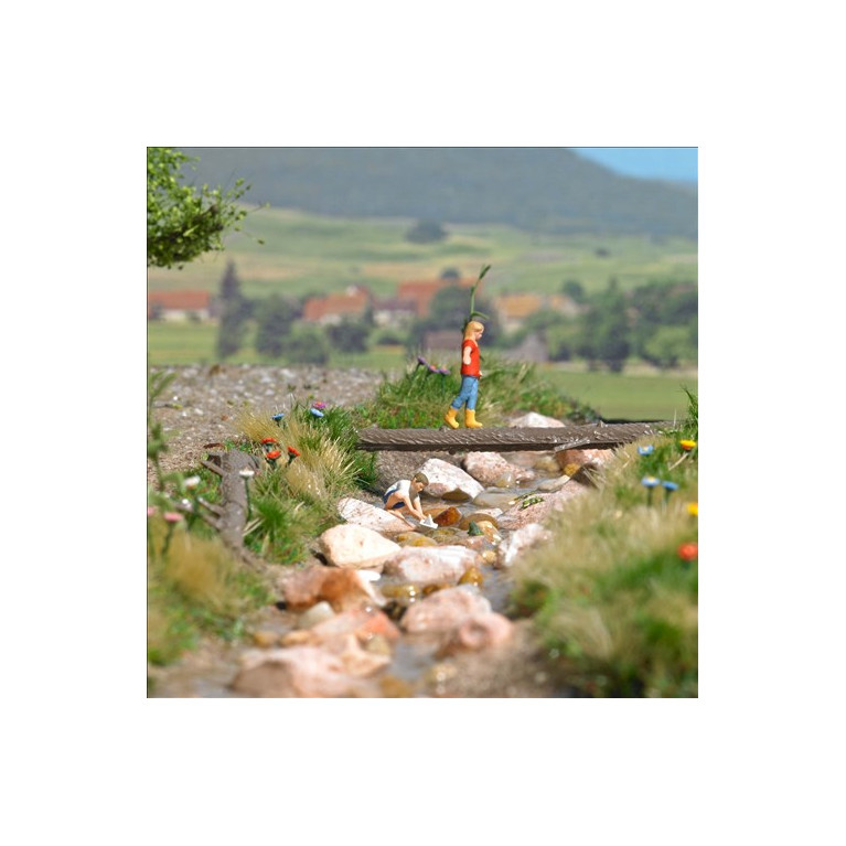 Coffret d'actions : Jouer au bord du ruisseau - BUSCH 79819 - HO 1/87