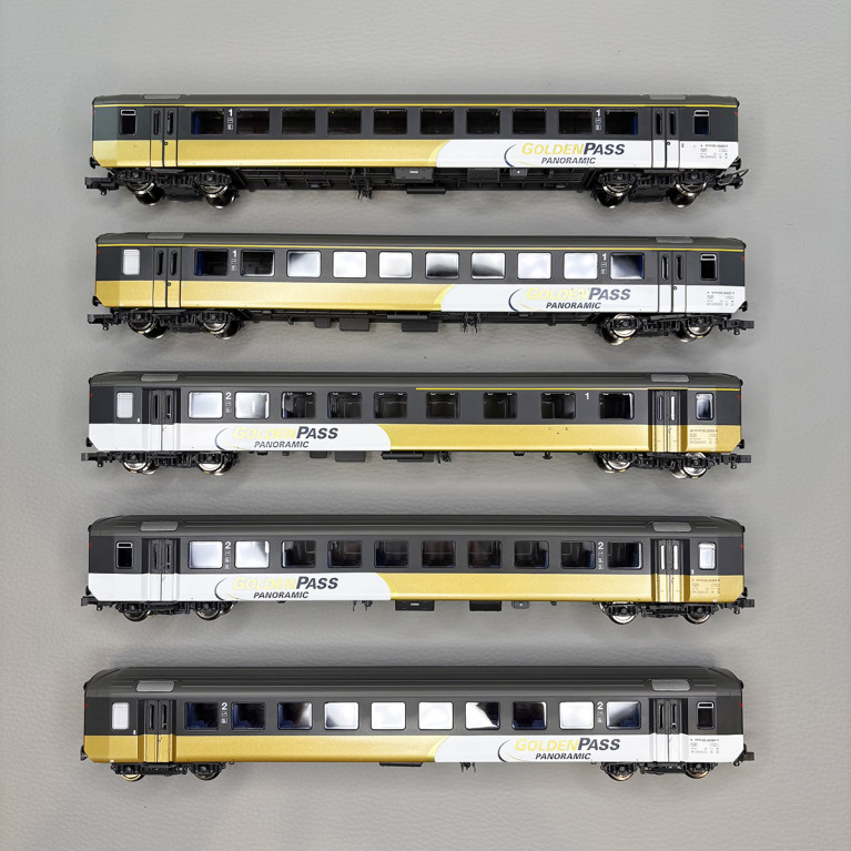 5 voitures unifiées type EW I, "Goldenpass", BLS - PIKO 96795AC