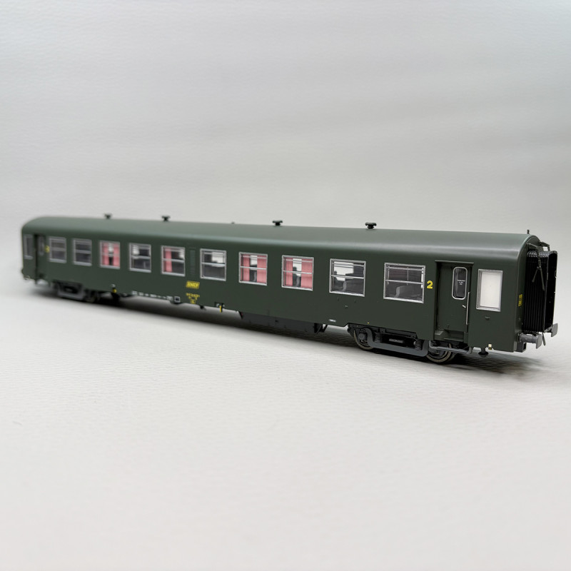 Voiture USI courte 2CL B10t U60, logo encadré jaune, SNCF - LSMODELS 40016