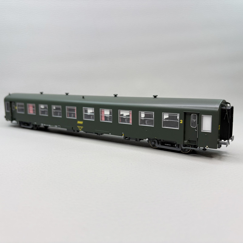 Voiture USI courte 2CL B10t U60, logo encadré jaune, SNCF - LSMODELS 40016