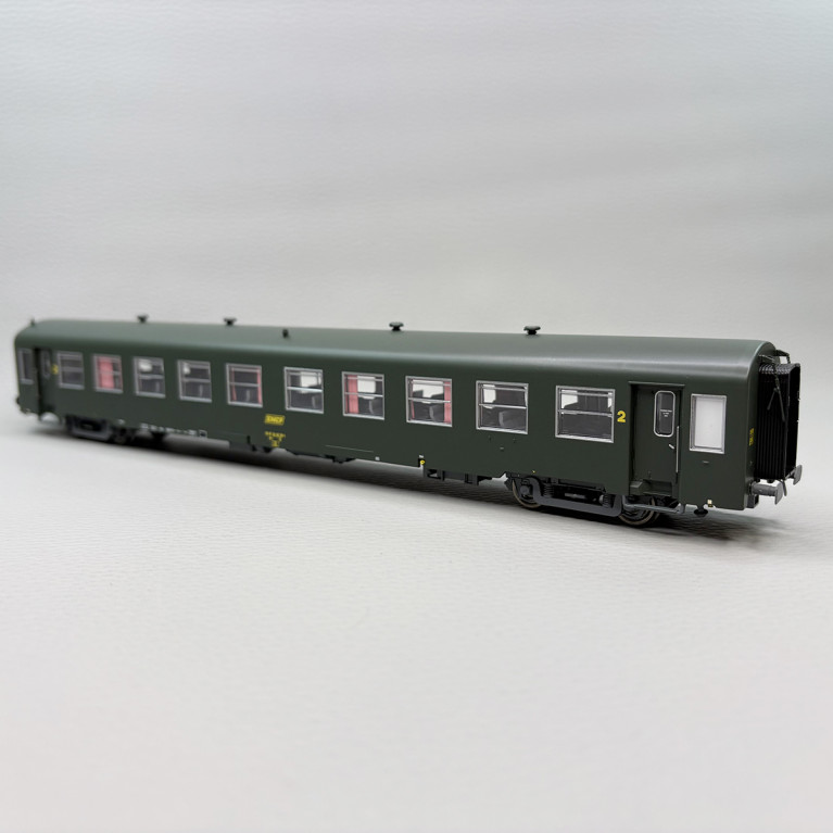 Voiture USI courte 2CL B10t U60, logo encadré jaune, SNCF - LSMODELS 40016