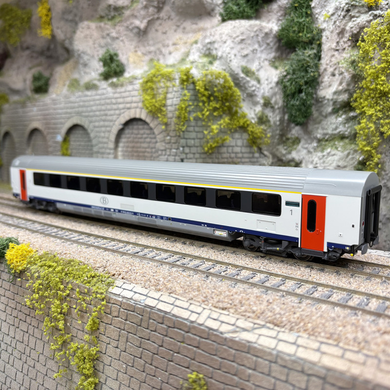 Voiture I5 Bc10, époque IVa, SNCB, Verte - LSMODELS 42 074 - HO 1/87