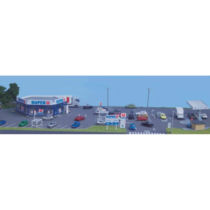 Super U espace commercial avec station service - SAI 170.1 - HO 1/87