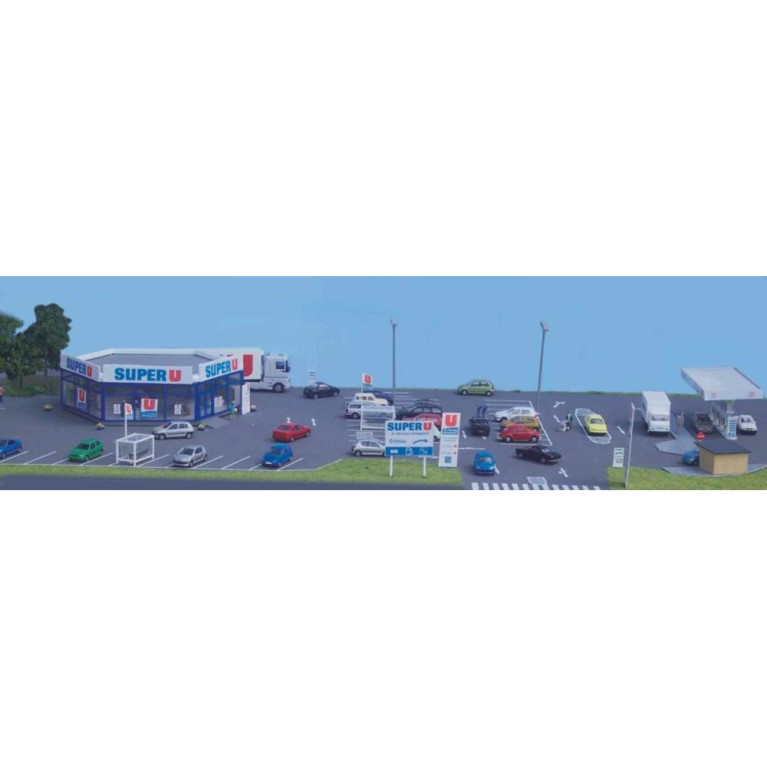 Super U espace commercial avec station service - SAI 170.1 - HO 1/87