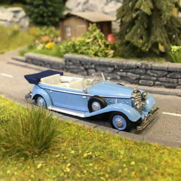 Mercedes Benz 770K cabriolet, bleu clair, 1938 - BREKINA 21057 - HO 1/87