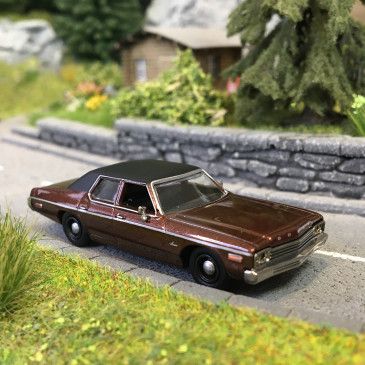 Dodge Monaco, brun métallisé/noir, 1974 - BREKINA 18152 - HO 1/87