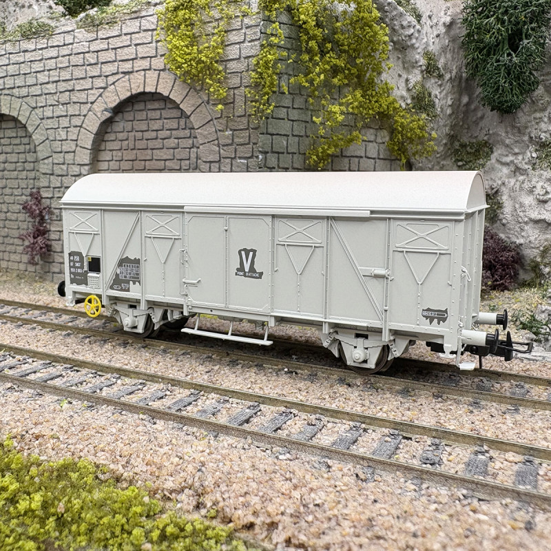 Wagon couvert type US, Ex G4 "V", Bretigny, SNCF, Ep. IV - JOUEF HJ6311 - HO 1/87