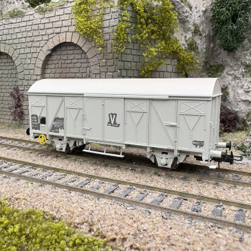 Wagon couvert type US, Ex G4 "V", Bretigny, SNCF, Ep. IV - JOUEF HJ6311 - HO 1/87