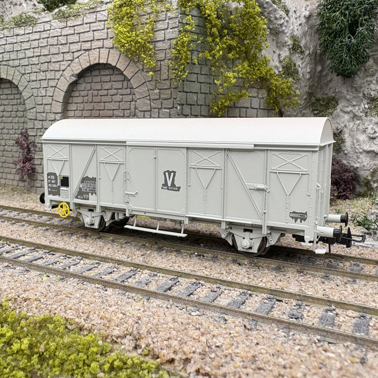 Wagon couvert type US, Ex G4 "V", Bretigny, SNCF, Ep. IV - JOUEF HJ6311 - HO 1/87