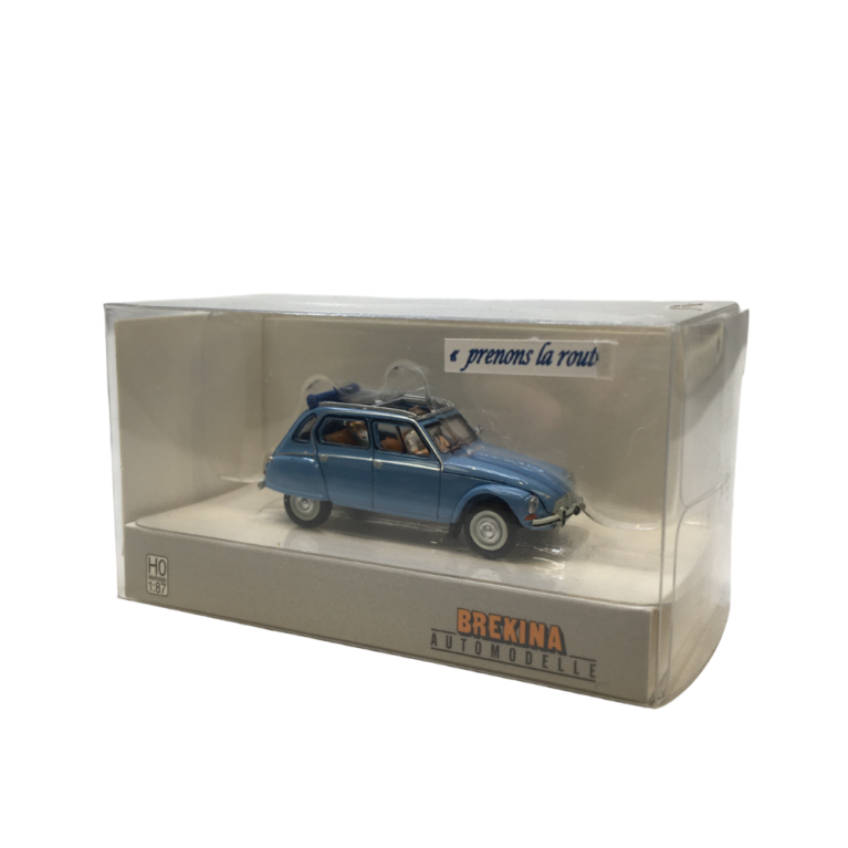Citroën Dyane avec conductrice et passager, bleu, 1973 - SAI 1330 - HO 1/87