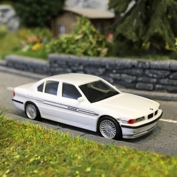BMW Alpina B12 5.7 (E38), blanche - HERPA 421201 - HO 1/87