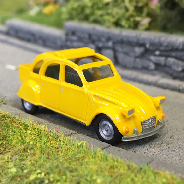 Citroën 2CV avec queue, jaune mimosa - HERPA 027632-006 - HO 1/87