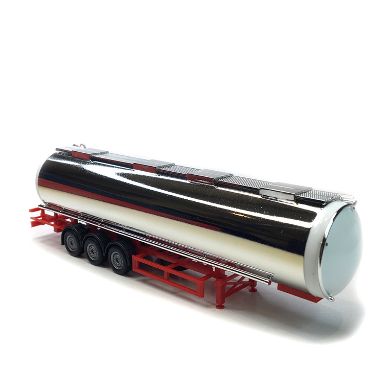 Remorque citerne alimentaire chromée 60 m3 3 essieux - HERPA 076180 - HO 1/87