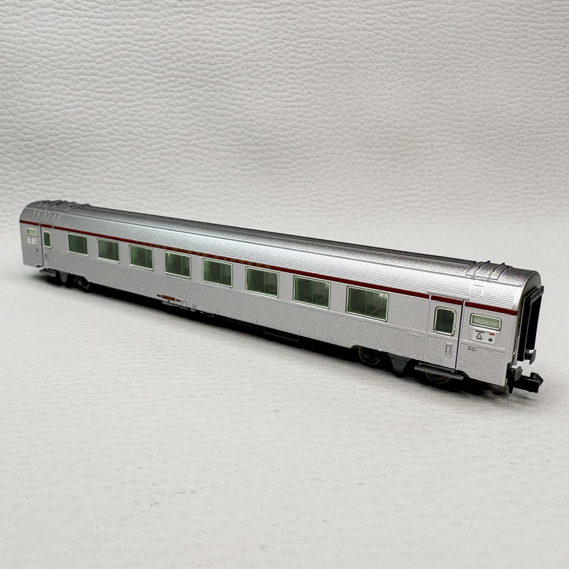Voiture TEE "Mistral", (A8u) Nice-Paris, SNCF - ARNOLD HN4502