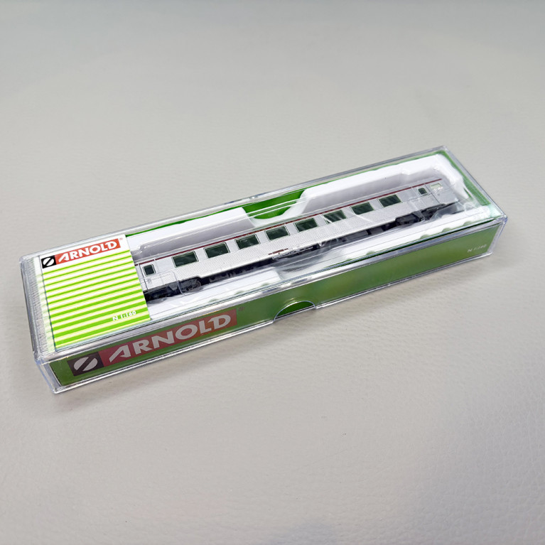 Voiture TEE "Mistral", (A8u) Nice-Paris, SNCF - ARNOLD HN4502
