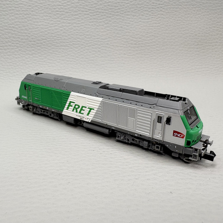 Locomotive diesel, BB 75446, "FRET", logo Carmillon, SNCF - REE NW-293