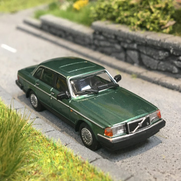 Volvo 240 GL, vert métallisé, 1986 - Minichamps 870171400 - 1/87