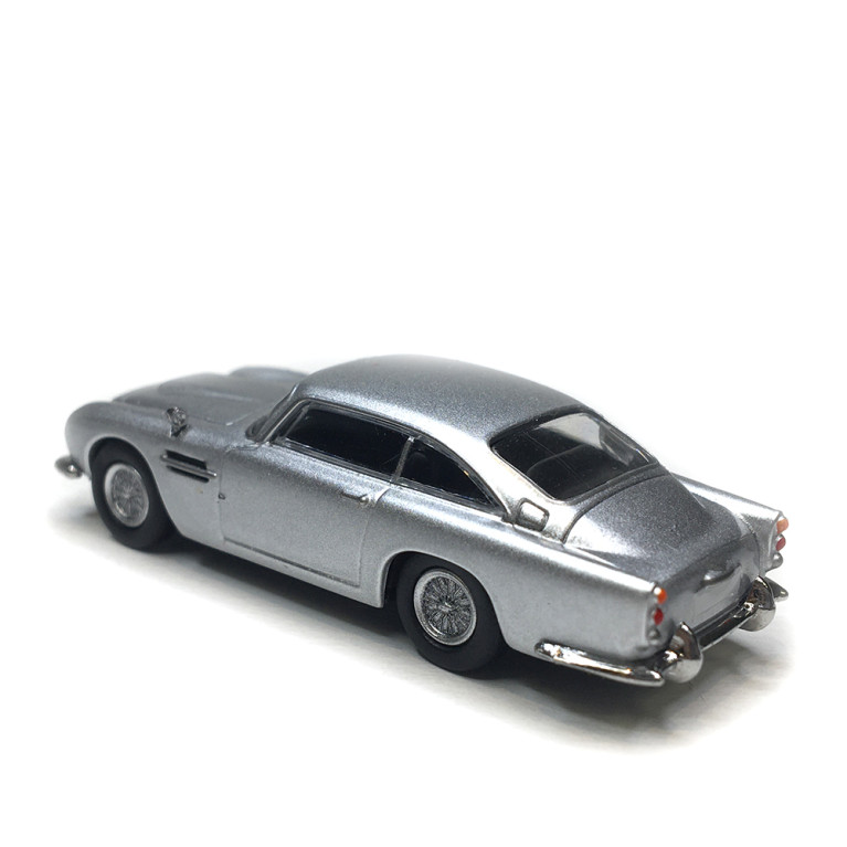 Aston Martin DB5 coupé, gris argent "James Bond" - BREKINA 15225 - HO 1/87