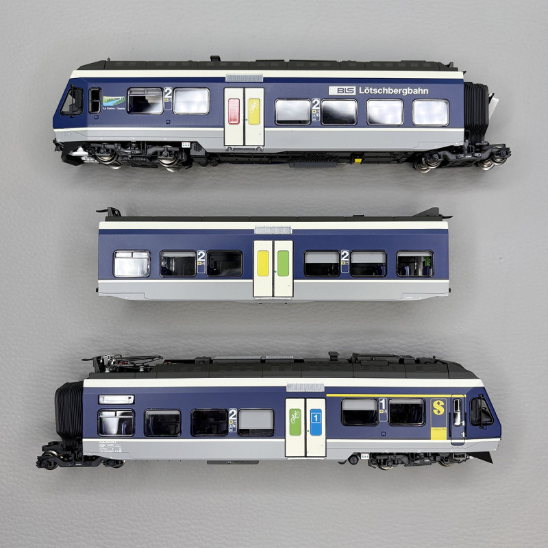 Automotrice RAbE 525 008-9, NINA "La sarine / Saane", 3 éléments, BLS - LSMODELS 17204DC
