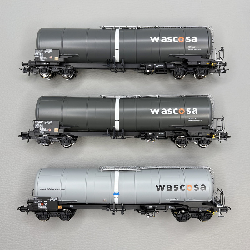 3 wagons citernes type Zacns, GATX loué à Wascosa - ROCO 6600143