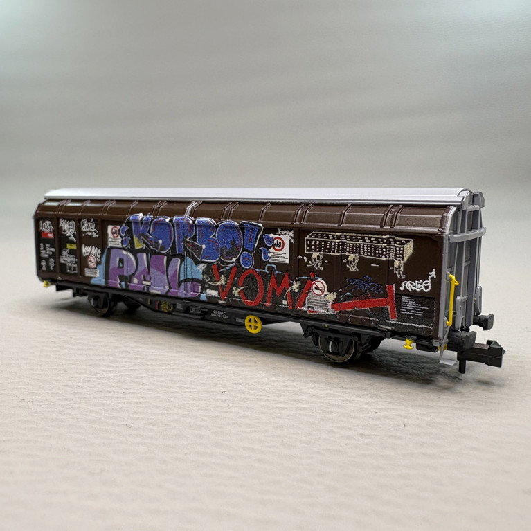 Wagon à parois coulissantes Hbbillns avec graffiti, SBB - HOBBYTRAIN H24669