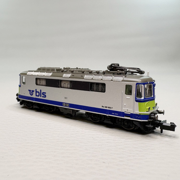 Locomotive électrique Re 420503-7, BLS - MINITRIX 16884
