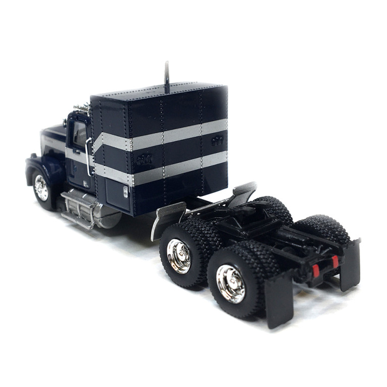 Tracteur Chevrolet Bison, bleu foncé / argent, 1980 - BREKINA 85785 - HO 1/87