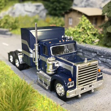 Tracteur Chevrolet Bison, bleu foncé / argent, 1980 - BREKINA 85785 - HO 1/87