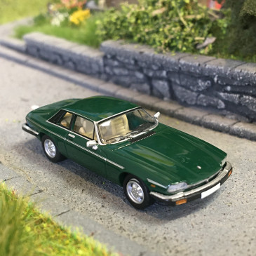 Jaguar XJ-S, verte, 1981 - PCX 870328 - HO 1/87